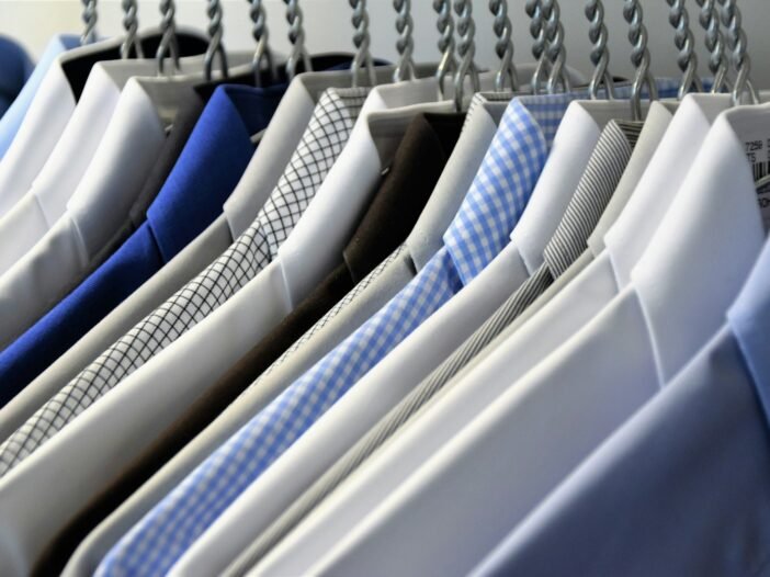 Clothing & Accessories for Bleisure Travelers: Your Complete Style Guide